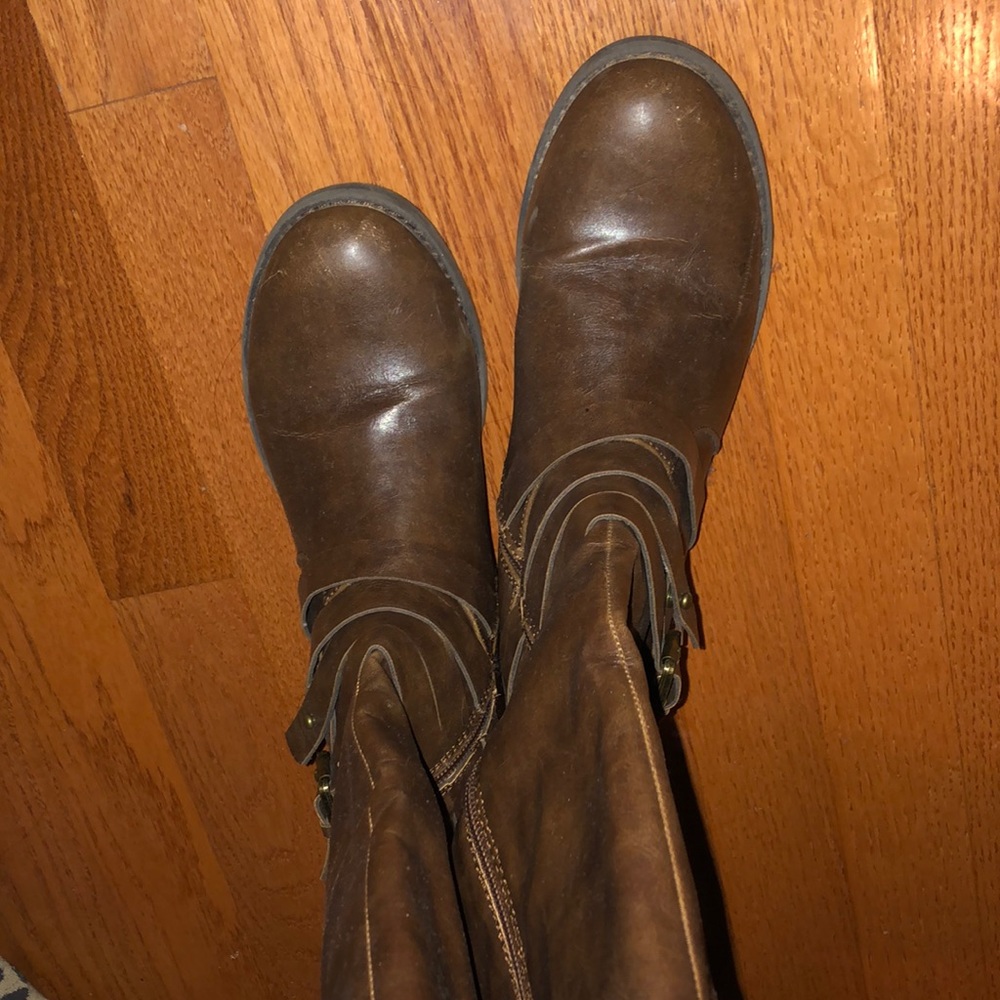 leather boots!